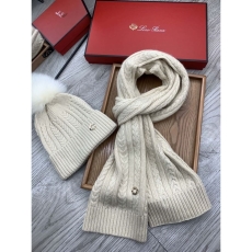 Love Piana Caps Scarfs